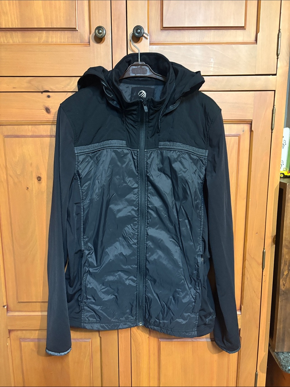 MPG Men's Black Hooded Windbreaker Jacket
